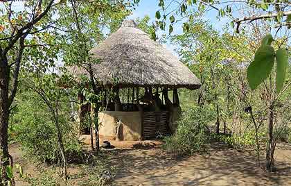 Marog-Traditional-African-Cooking-Hut-Wildmoz.com